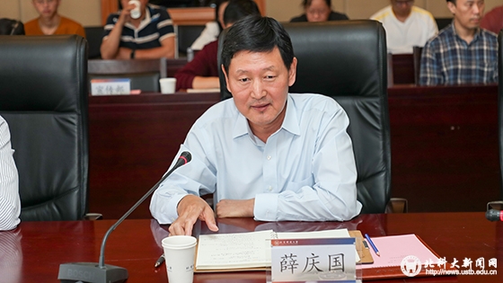 f82e70ae05a118c29a38a26c443156a8.jpg AB5I7384.jpg