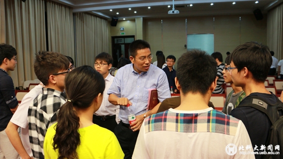 9eb7086a9c82f1b42513385488c6f421.jpg 新闻网-会后推送.jpg
