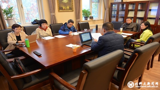 4dd791fecf19bfdb037718fc2b9ad761.jpg 英语系支部照片.jpg