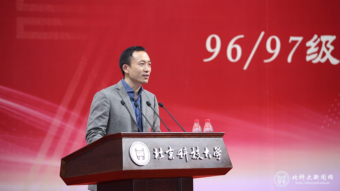 f943d8c0d430fbd944acc7bde91d931e.jpg AB5I8530-55.JPG