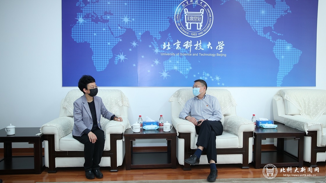 06adb219a10bb5f27a3f743264c63525.jpg 会见.JPG
