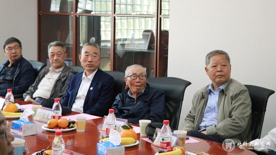 ca8b20f52b2a4b701d3c80c71140f342.jpg 1学校.jpg