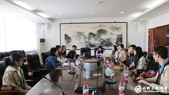7e042f4735378bf2c00a3fc43a29e177.jpg 学校新闻图片格式(2).jpg