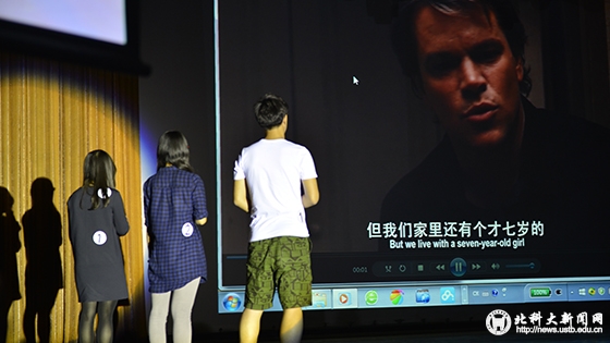 8b44341425cd5b30baec36368179f6c7.jpg 3配音表演BK.jpg
