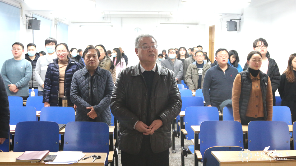 f9305b1ccd5bf42cd2c06e6ebd54cb51.png 唱国际歌.png