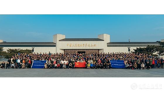 e11ef24b591c46eeac8af35c96994e1b.jpg 2.合影.jpg