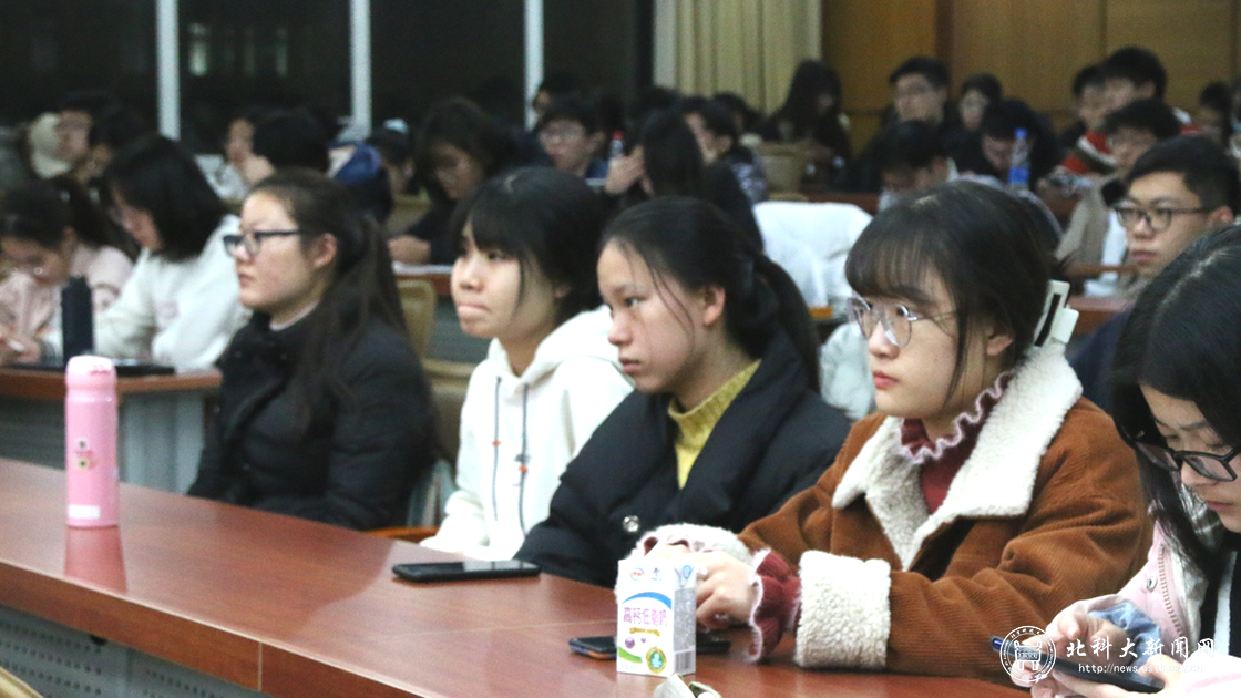 516a39c4a70de21e694bcc8d129abe5d.png 同学1.png