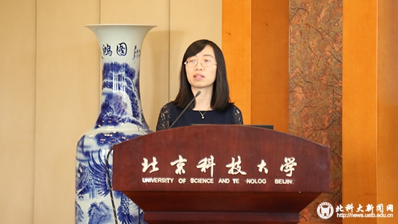 d88bb73dcb9f9db9a627878d33967204.jpg 王霁霞演讲.jpg