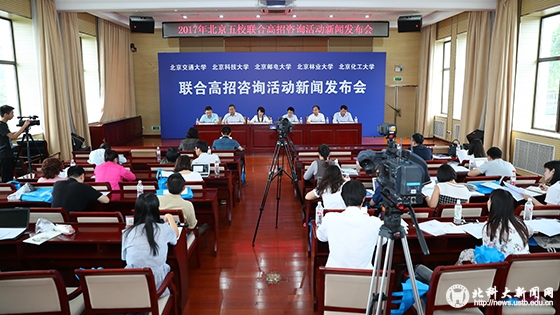 fc0eec54efda6336485032028ddff34f.jpg AB5I5543 拷贝.jpg