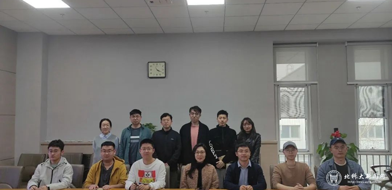 学生返乡调研座谈会2_副本.jpg