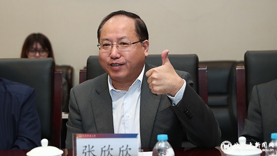 9b7f97921b3369eead93665d16f86a0d.jpg AB5I9067 拷贝.jpg
