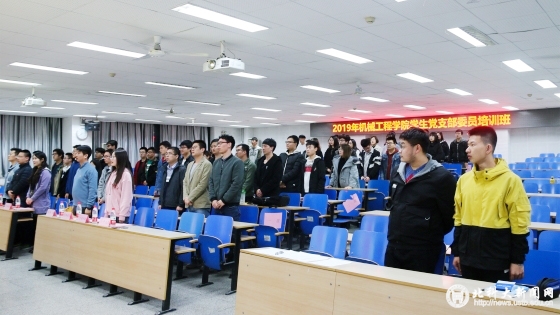 9de6dfecc0a3722def3b1391d3e4e6f3.jpg 全体合唱国际歌_副本_副本.jpg