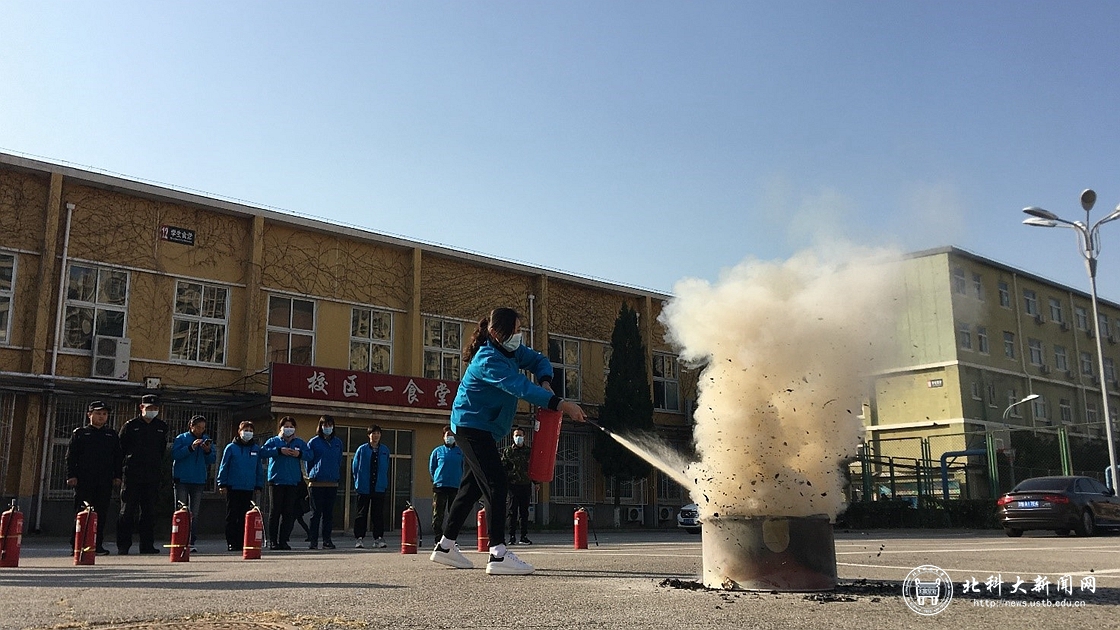 e0567f9a55dc4831bda42e375e0e5668.jpg 3.jpg