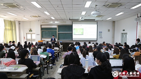 3bed13b551df0dac198dd29d76818239.jpg 见面会现场 (2).JPG