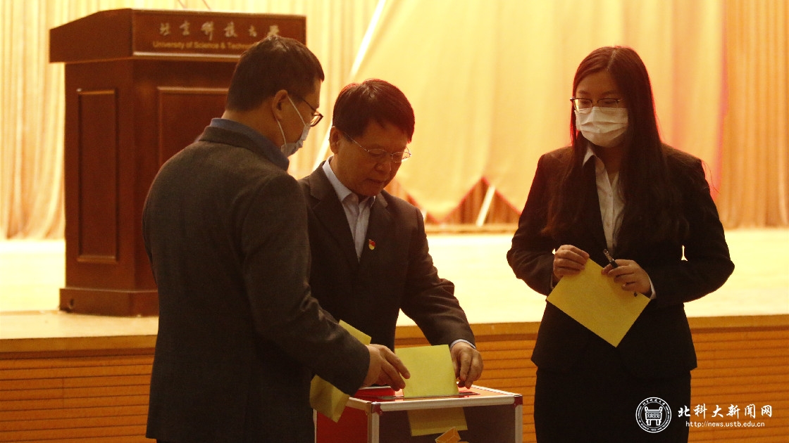 1e8562d91487de7d507e5f5afa3f48a5.jpg 投票_副本.jpg