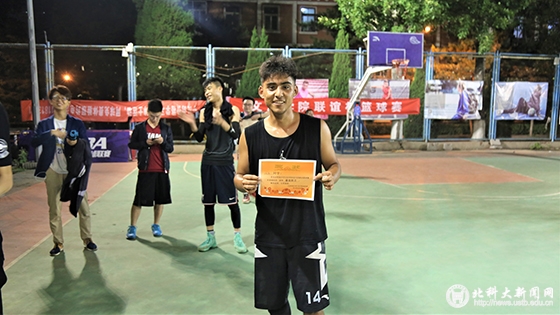 297b428123daad84700ba1e9eba93555.jpg 最佳控卫.JPG