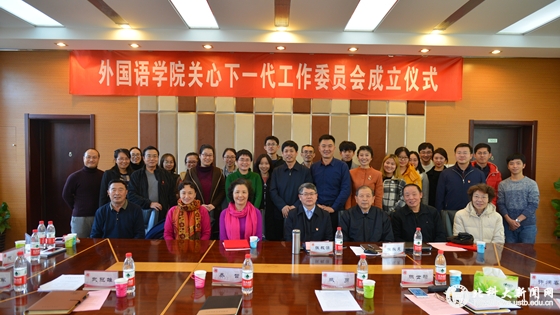 13de040947a8e5108b4c906152f9c2ce.jpg 合影_副本.jpg