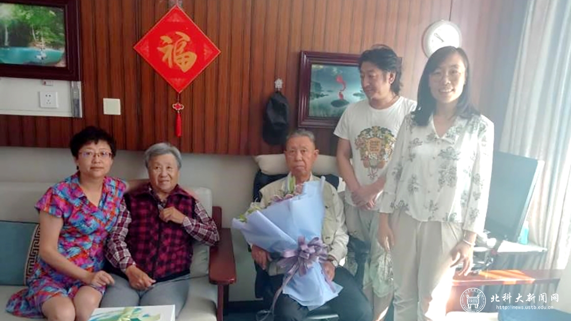 管庄校区党委书记何进受校领导委托带队看望郎志铭同志.jpg
