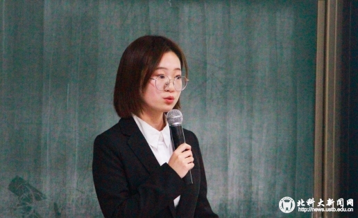 ddd2470bb7ca39984b40eafbff0e2b22.jpg 王悦同学进行特种奖学金答辩_副本.jpg