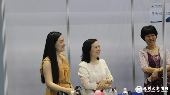 ce2ba608fdc1f1f49708f211ebce7620.jpg 学校新闻图片格式(2).jpg