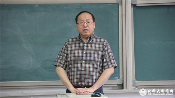 5b23fe9576a42958a01143af3dd48b71.jpg 校长.jpg