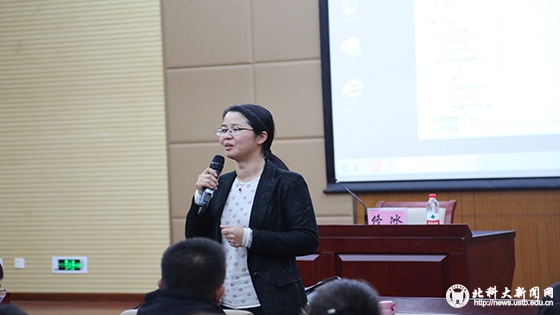 主讲嘉宾回答同学问题.JPG