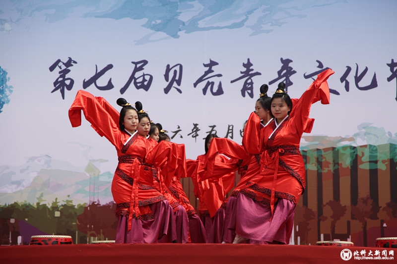 9788c93cb66dc5ead35f9ab3fec41614.jpg 4 传统文化展示_副本.jpg
