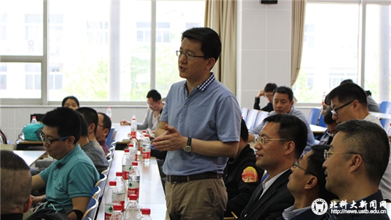 a5e61e3f3f079ae76c7a17783f242f9d.jpg 201庆祝大会2.jpg