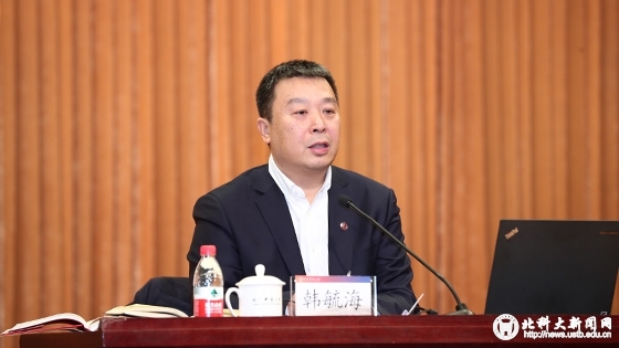 137b1b6834a0bb8c5b989fd2158c1d9e.jpg 北京大学中文系教授韩毓海.jpg