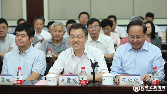 AB5I8185 拷贝.jpg