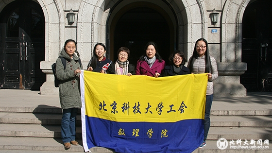adcb27d69062011205e89a21c183ec37.jpg 健步1.jpg