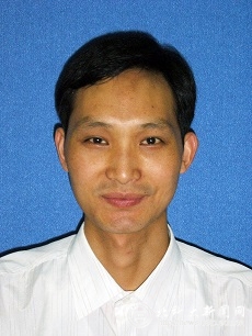 19ed56d1d4a8800f7c92631bd90a765c.jpg 刘新华1.jpg