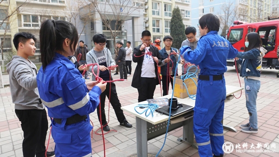 b256722ea489ae681214ed06710608e4.jpg 技能教授1.jpg