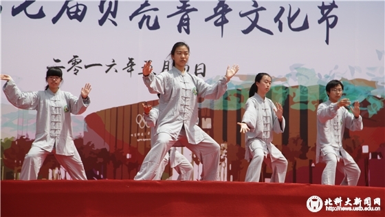 4ab12140b5d6c38a5f0988459bb4e88f.jpg 3eb256a1daa5da7e85f3bb030a4616c1.jpg