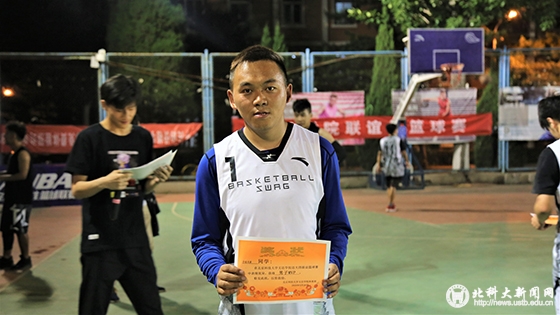 8215181674cc721062077f5d74d0fac8.jpg 男子MVP.JPG